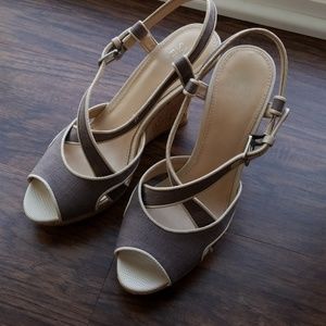 SAKS FIFTH AVE wedges